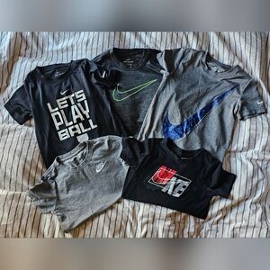 5 - Nike Boys Short Sleeve Shirts Size 6